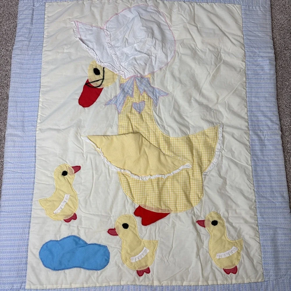 Vtg Handmade Mother Goose Duck & Ducklings Baby Crib Quilt Nursery Blanket